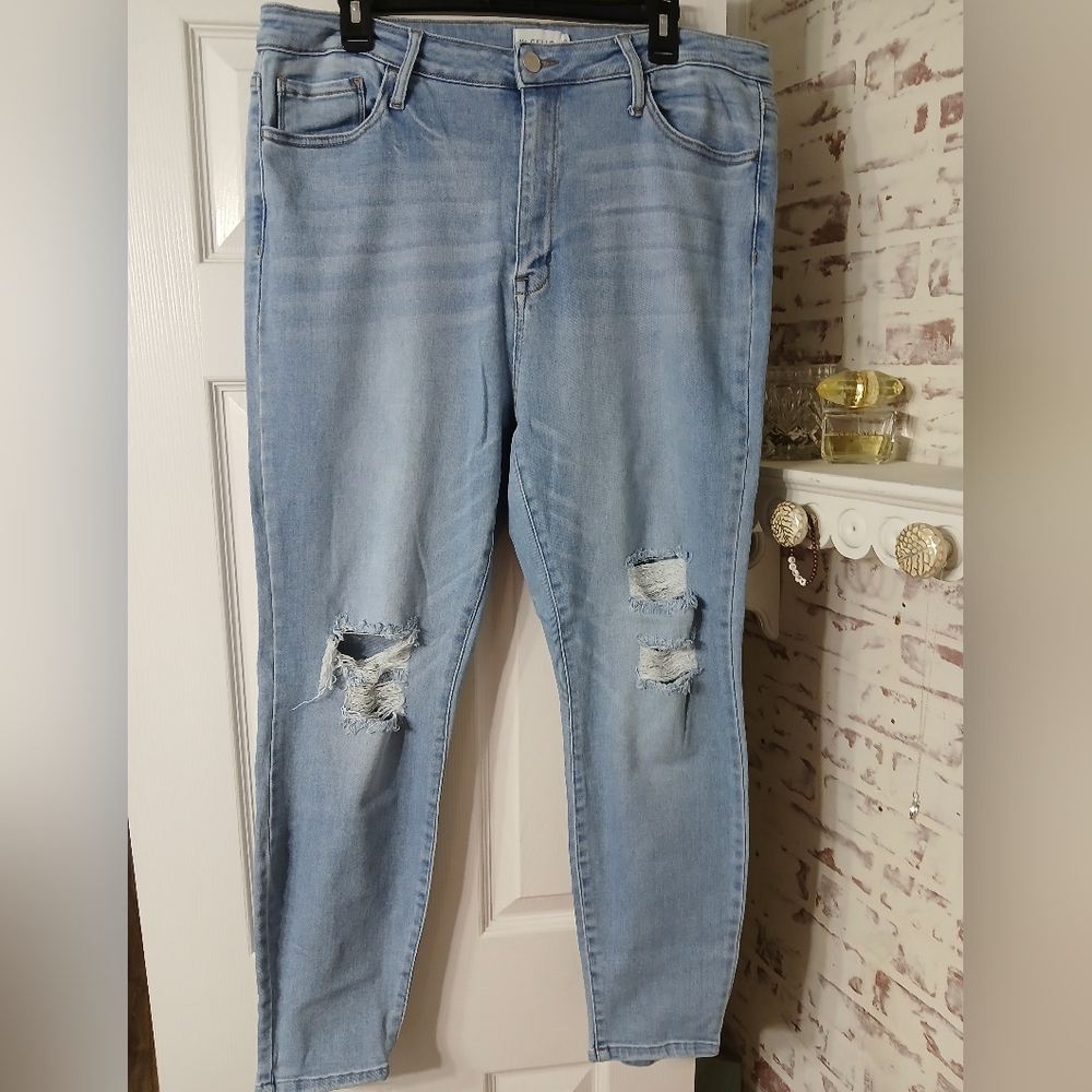 Ms. Cello Distressed Light Wash Jeans